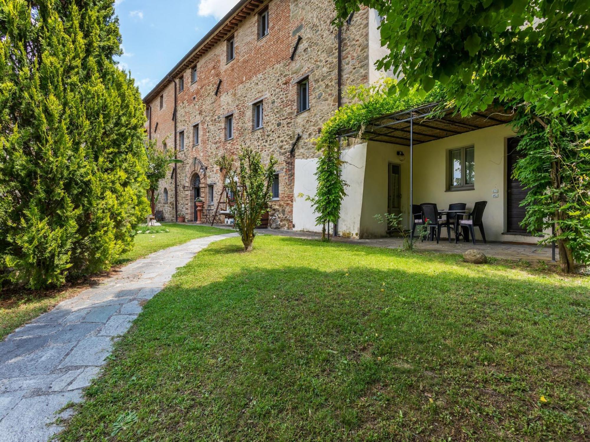 Rustic Holiday Home In Citt Di Castello With Swimming Pool تْشيتّا دي كاستيلّو المظهر الخارجي الصورة